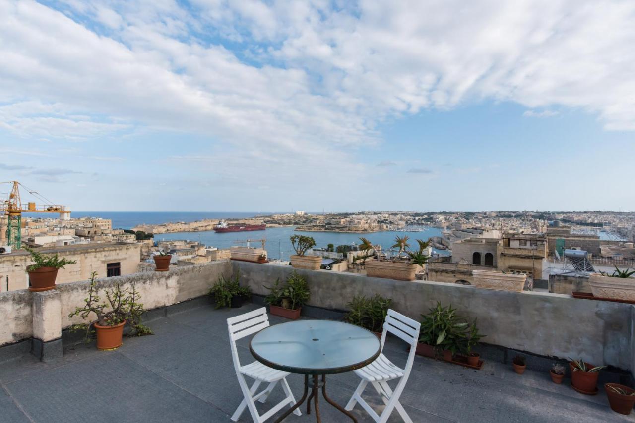 Merkanti Apartments La La Valletta Esterno foto